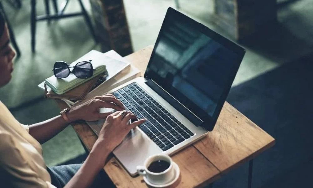 Νέος εργασιακός νόμος: Έρχονται αλλαγές σε 8ωρο, υπερωρίες, απεργίες